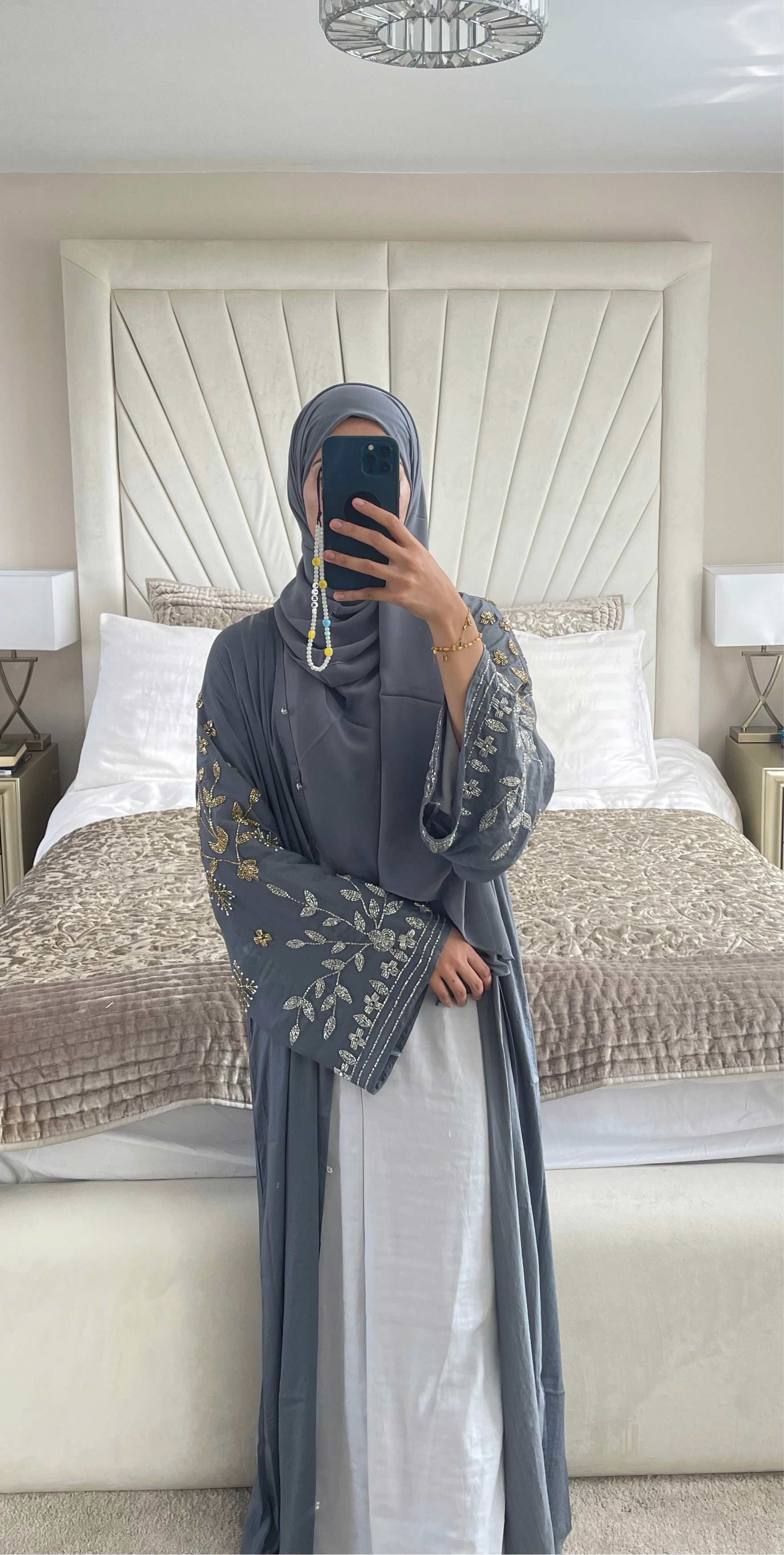 Inara Abaya