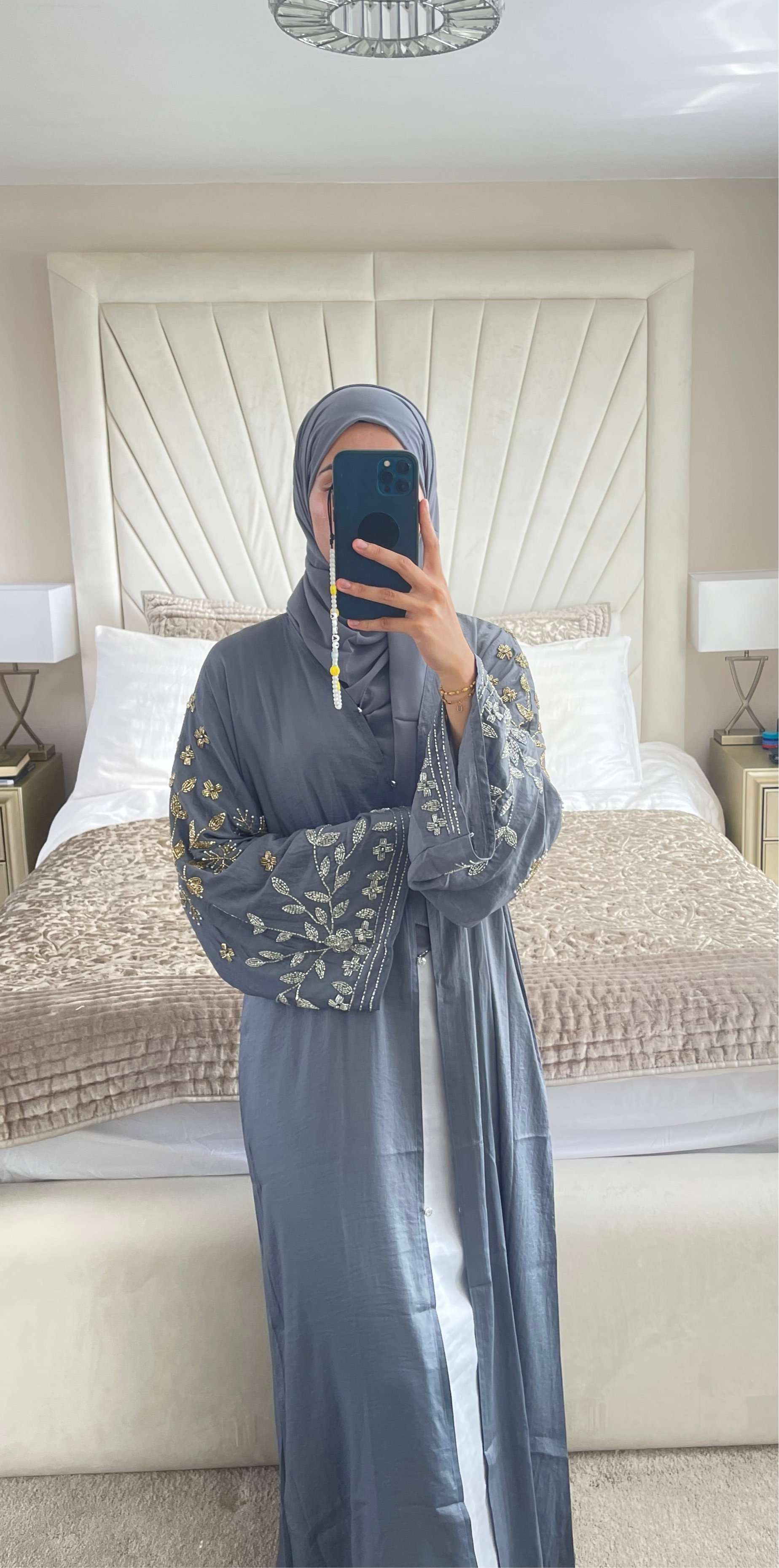 Inara Abaya