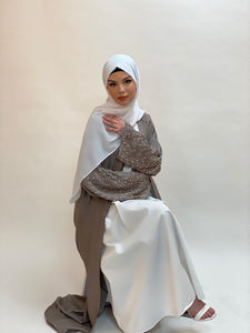 Pearl sleeve open abaya in Pebble