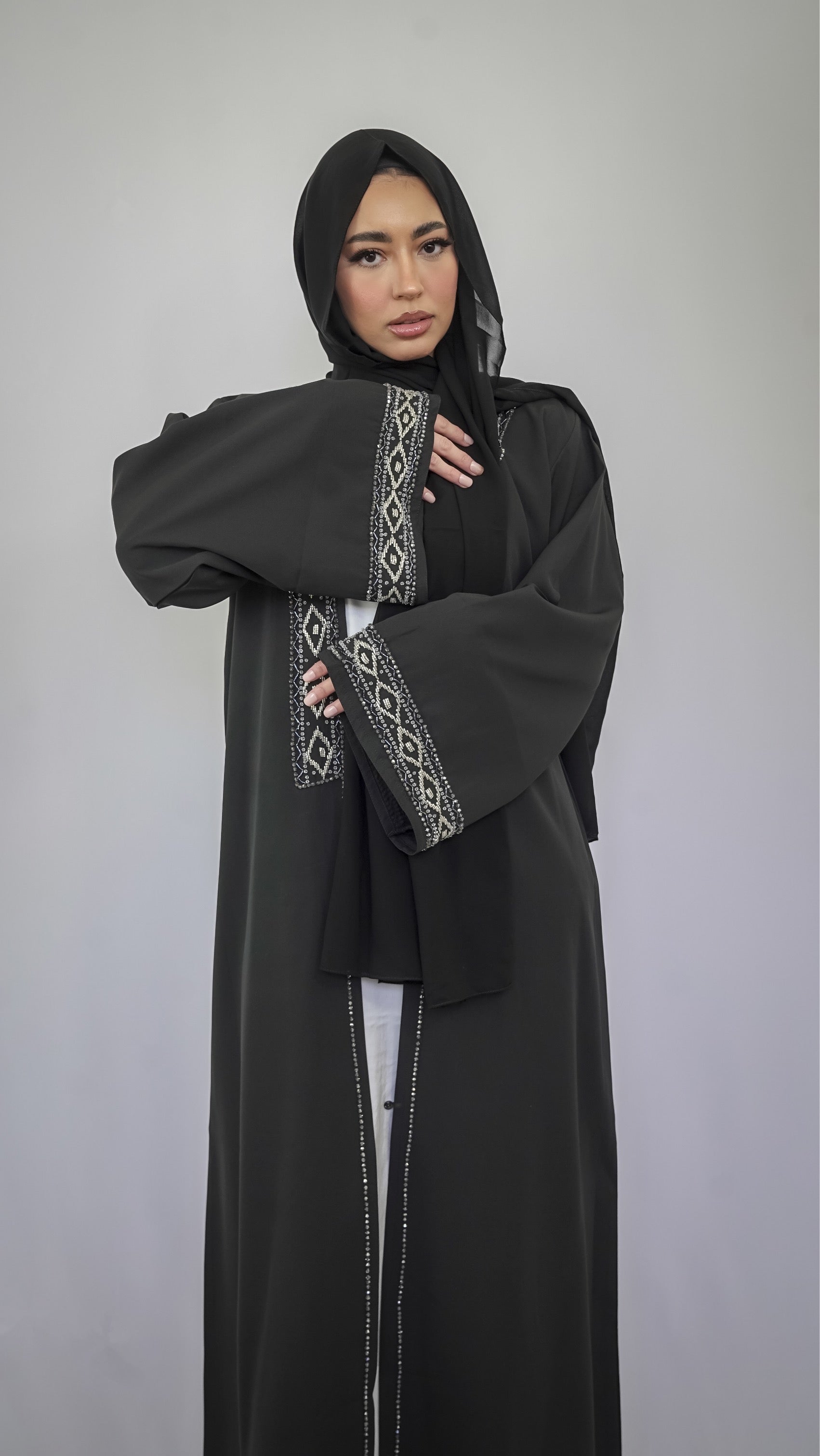 Qamar Abaya