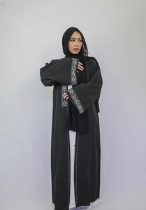 Qamar Abaya